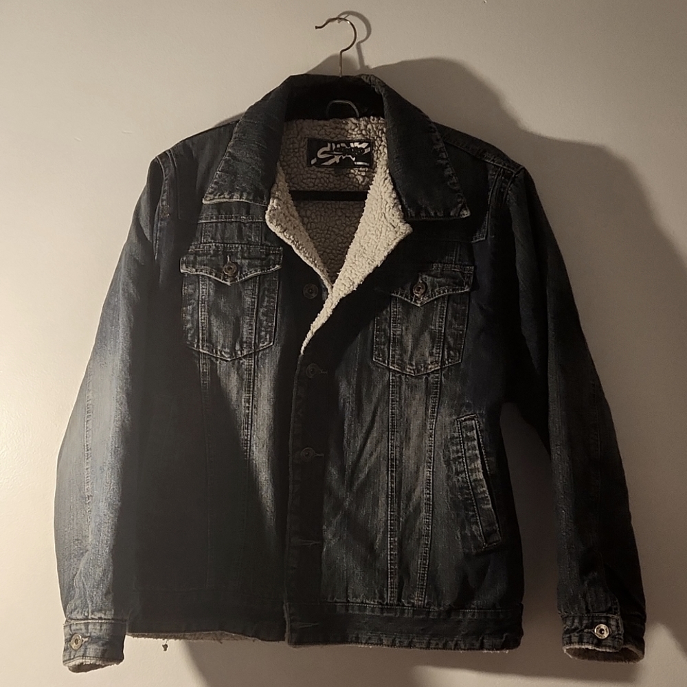 Denim skato Jean jacket size medium
